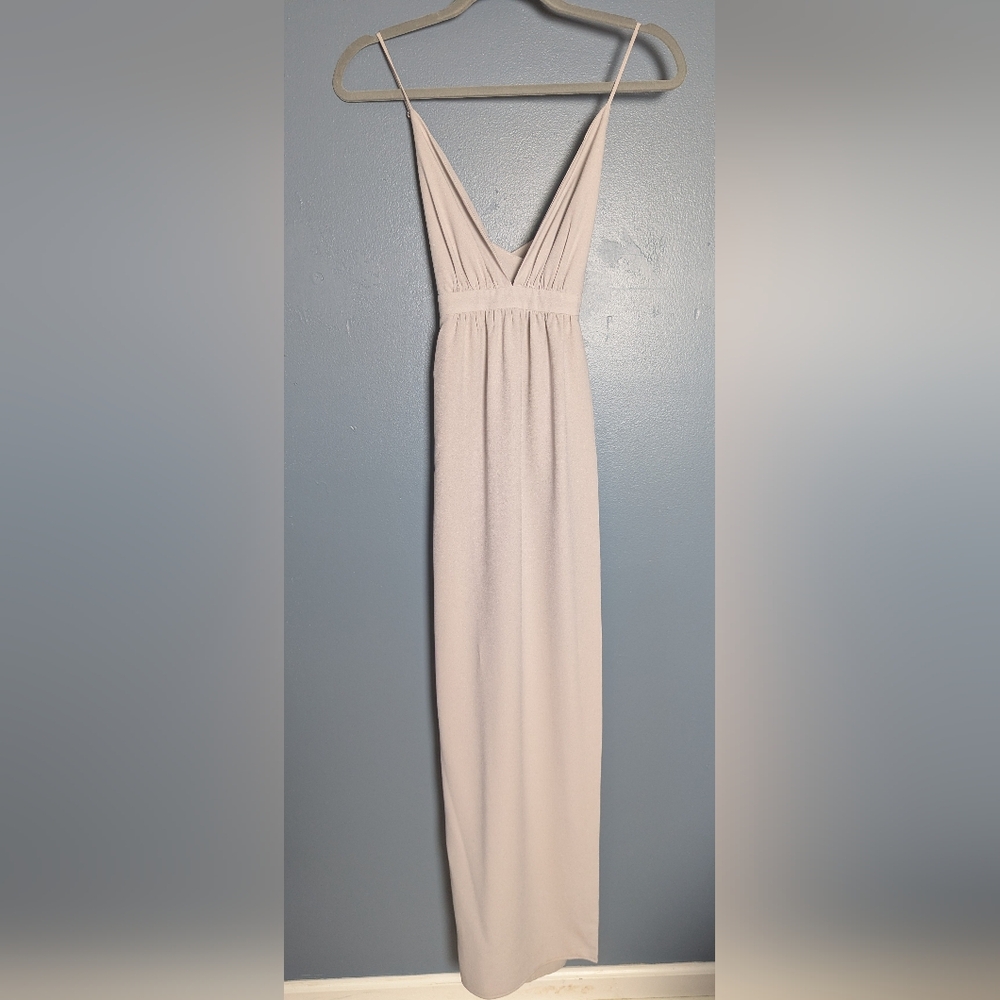 Park & Fifth Women's Size 2 Deep V Spaghetti Strap Dress In Light Gray